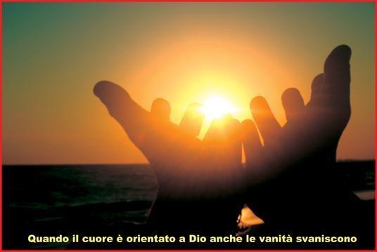 04 Mani in preghiera